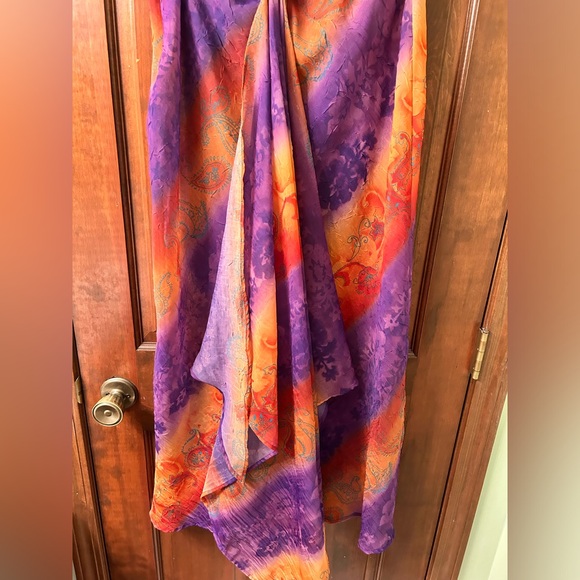 VON SAKEN VTG Sarong with adjustable panel. Size L. 100 percent polyester - Picture 5 of 9